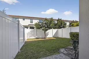 4408 Hemlock Dr, Riviera Beach, FL 33410 - Photo 33