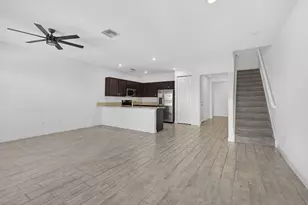 4408 Hemlock Dr, Riviera Beach, FL 33410 - Photo 9