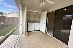 1490 Summit Run Cir, West Palm Beach, FL 33415 - Photo 7