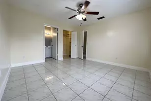 1490 Summit Run Cir, West Palm Beach, FL 33415 - Photo 5