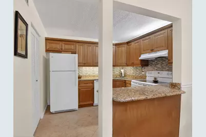 409 Pine Glen Lane #C-1, Greenacres, FL 33463 - Photo 11