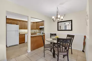 409 Pine Glen Ln, Greenacres, FL 33463 - Photo 9