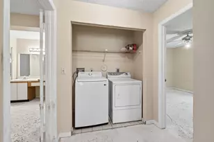3237 Perimeter Dr, Greenacres, FL 33467 - Photo 15