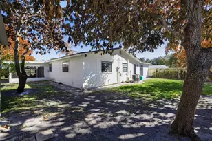 221 Caprol Ln, Sebastian, FL 32958 - Photo 43