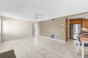 322 Pine Ridge Cir, Greenacres, FL 33463 - Photo 7