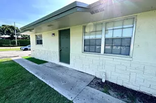 848 Center St, Jupiter, FL 33458 - Photo 7