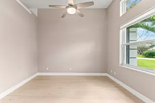 3741 SE Bowsprit Ct, Stuart, FL 34997 - Photo 7