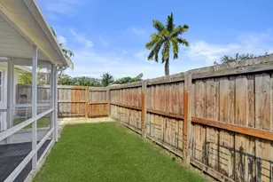 2520 SW 14th Ct, Boynton Beach, FL 33426 - Photo 33