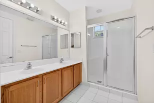 770 Millbrae Ct, West Palm Beach, FL 33401 - Photo 23