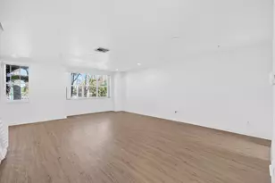 770 Millbrae Ct, West Palm Beach, FL 33401 - Photo 17