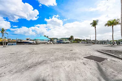 250 SW Monterey Road, Stuart, FL 34994 - Photo 7