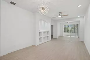 1331 SW Greens Pointe Way, Palm City, FL 34990 - Photo 7