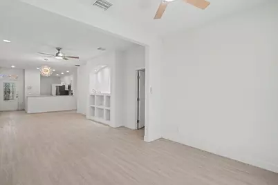 1331 SW Greens Pointe Way, Palm City, FL 34990 - Photo 5