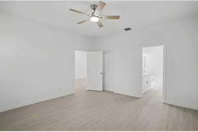 1331 SW Greens Pointe Way, Palm City, FL 34990 - Photo 11