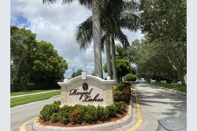 333 Berenger Walk, Royal Palm Beach, FL 33414 - Photo 1