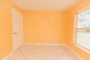 1718 SE Aires Ln, Port Saint Lucie, FL 34984 - Photo 11