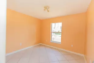 1718 SE Aires Ln, Port Saint Lucie, FL 34984 - Photo 9