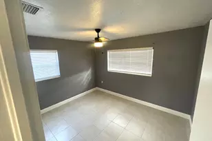 571 Sioux Rd, Lake Worth, FL 33462 - Photo 3