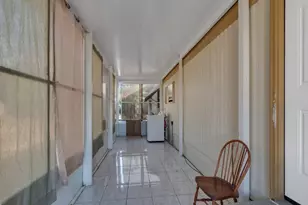 335 NE Tropicalia Ln, Jensen Beach, FL 34957 - Photo 7