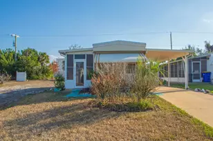 335 NE Tropicalia Ln, Jensen Beach, FL 34957 - Photo 3