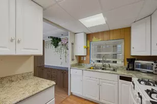 335 NE Tropicalia Ln, Jensen Beach, FL 34957 - Photo 17