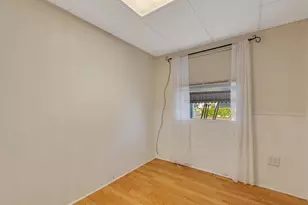 335 NE Tropicalia Ln, Jensen Beach, FL 34957 - Photo 19