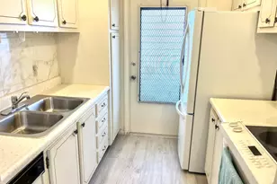 100 Doolen Ct, North Palm Beach, FL 33408 - Photo 5