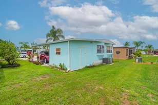 8 Brisa Ln, Port Saint Lucie, FL 34952 - Photo 31