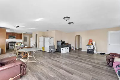 29 S D Street, Lake Worth, FL 33460 - Photo 11