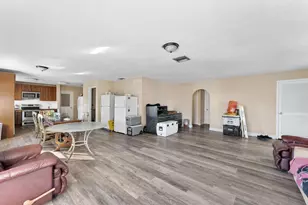 29 S D St, Lake Worth, FL 33460 - Photo 11