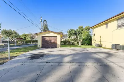 29 S D Street, Lake Worth, FL 33460 - Photo 5