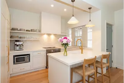 184 Sunset Avenue #104, Palm Beach, FL 33480 - Photo 3