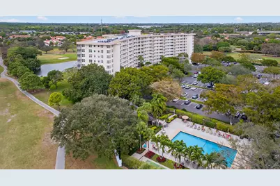 3507 Oaks Way #501, Pompano Beach, FL 33069 - Photo 3