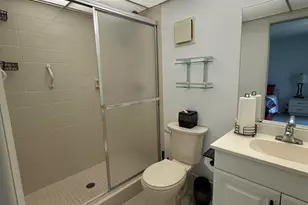 5220 Las Verdes Cir, Delray Beach, FL 33484 - Photo 19