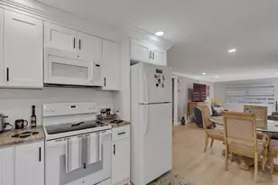 309 NE Pinelake Village Blvd, Jensen Beach, FL 34957 - Photo 15