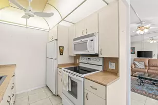 2056 Exeter D, Boca Raton, FL 33434 - Photo 11