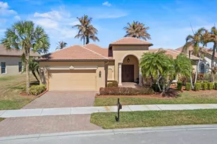 814 SW St Julien Ct, Port Saint Lucie, FL 34986 - Photo 3