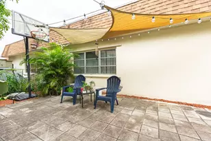 7651 NW 74th Ave, Tamarac, FL 33321 - Photo 11