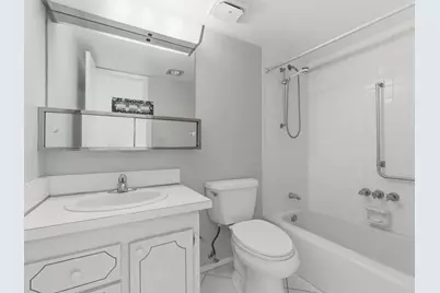 2580 Boundbrook Boulevard #202, Palm Springs, FL 33406 - Photo 15