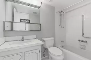 2580 Boundbrook Blvd, Palm Springs, FL 33406 - Photo 15