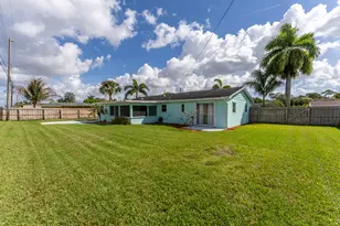 1061 Pineway Dr, Haverhill, FL 33417 - Photo 27