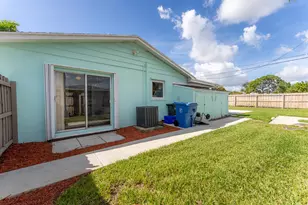 1061 Pineway Dr, Haverhill, FL 33417 - Photo 31