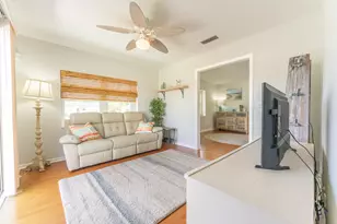 1061 Pineway Dr, Haverhill, FL 33417 - Photo 9