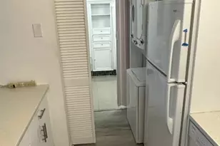 1106 Green Pine Blvd, West Palm Beach, FL 33409 - Photo 3