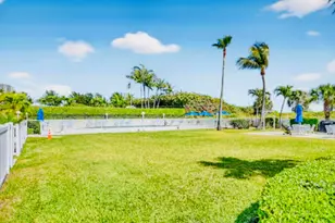 125 S Ocean Ave, Palm Beach Shores, FL 33404 - Photo 29