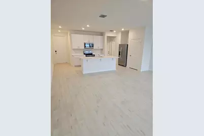 621 Salisbury Circle, Fort Pierce, FL 34982 - Photo 3