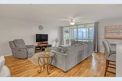 105 Half Moon Circle #F1, Hypoluxo, FL 33462 - Photo 9
