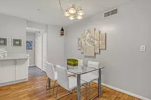 105 Half Moon Cir, Hypoluxo, FL 33462 - Photo 5