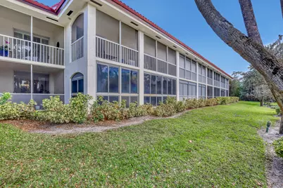 105 Half Moon Circle #F1, Hypoluxo, FL 33462 - Photo 17