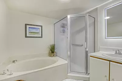 105 Half Moon Circle #F1, Hypoluxo, FL 33462 - Photo 17